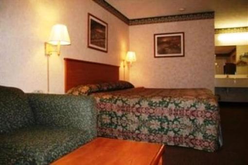 фото отеля Deerfield Inn McComb