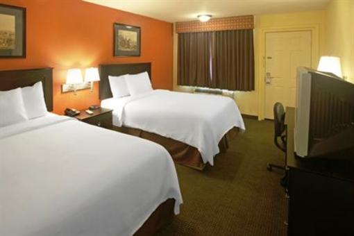 фото отеля Americas Best Value Inn Waco Franklin Avenue