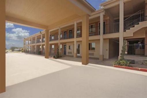 фото отеля Americas Best Value Inn Waco Franklin Avenue