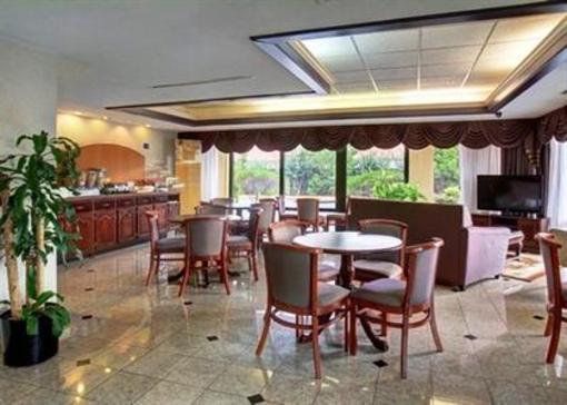 фото отеля Quality Inn Douglasville