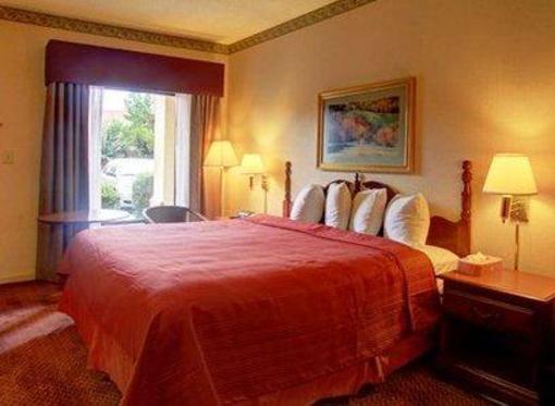 фото отеля Quality Inn Douglasville