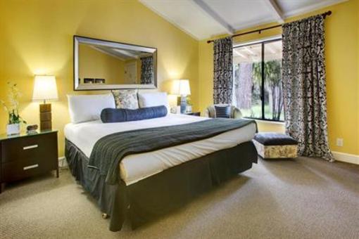 фото отеля Sea Breeze Lodge