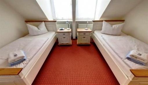 фото отеля Hotel Heidekönig Celle