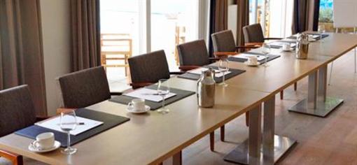 фото отеля Badhotel Renesse