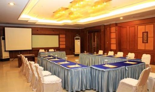 фото отеля Grand Setiakawan Hotel & Convention Centre