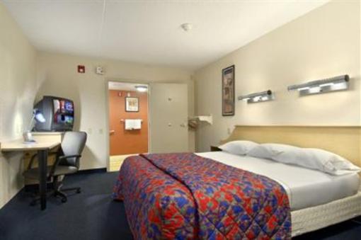фото отеля Red Roof Inn Dayton North Airport