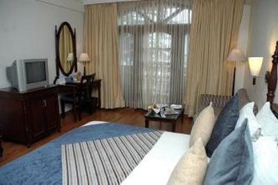 фото отеля Golden Palms Hotel & Spa Slyverton