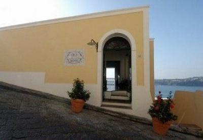 фото отеля Hotel La Casa sul Mare
