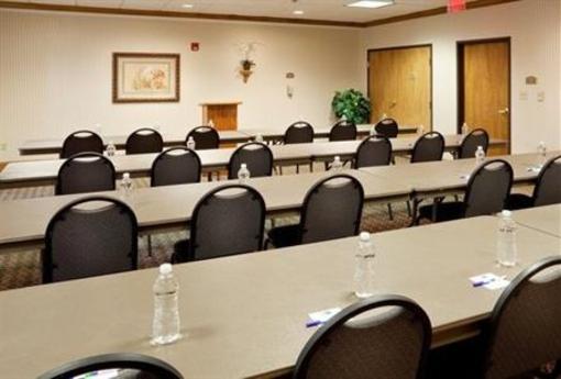 фото отеля Holiday Inn Express Hotel & Suites Findley Lake