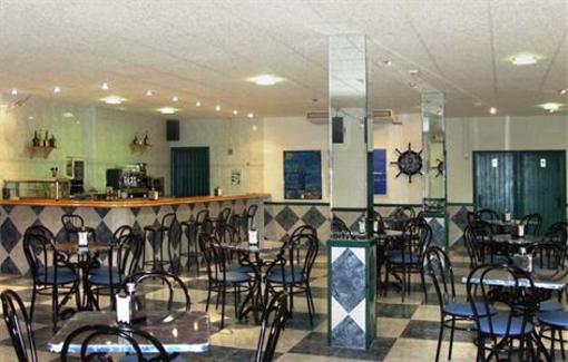 фото отеля Hostal El Puerto Genoves