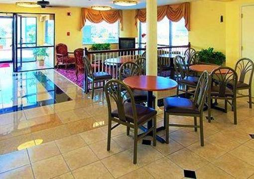 фото отеля Econo Lodge Prattville