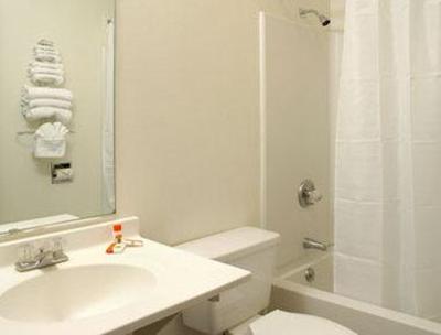 фото отеля Super 8 Longmont/Twin Peaks