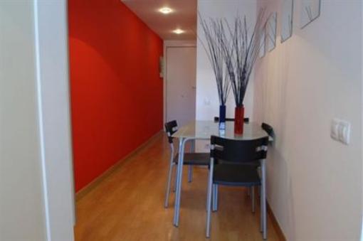фото отеля BarcelonaForRent Sants Apartments