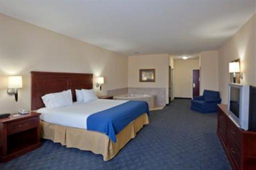 фото отеля Holiday Inn Express Hotel & Suites Pampa