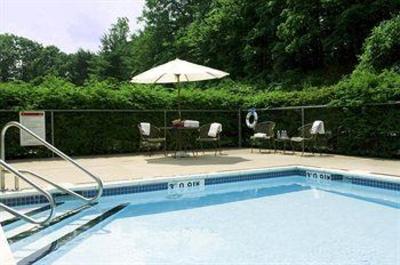 фото отеля Four Points by Sheraton Pittsburgh Airport