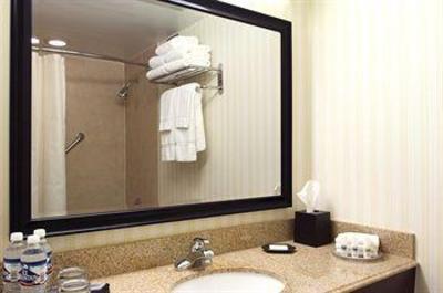 фото отеля Four Points by Sheraton Pittsburgh Airport