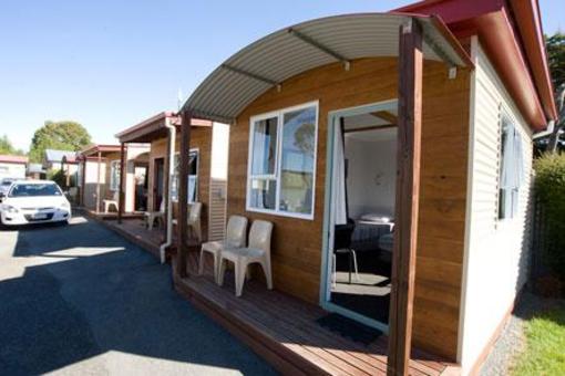 фото отеля Te Anau Top 10 Holiday Park