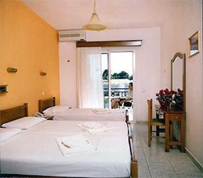 фото отеля Sarantis Hotel & Apartments