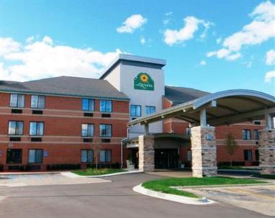 фото отеля Holiday Inn Express Romulus Detroit Airport