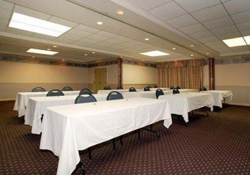 фото отеля Comfort Suites Marion (Indiana)