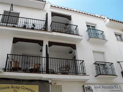 фото отеля Apartamentos El Barrio Nerja