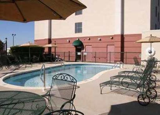 фото отеля Hampton Inn Columbus-North