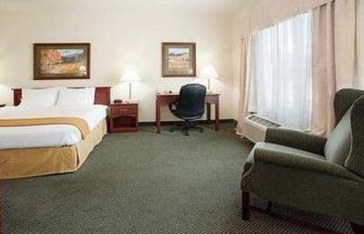 фото отеля Holiday Inn Express Hotel & Suites Parachute