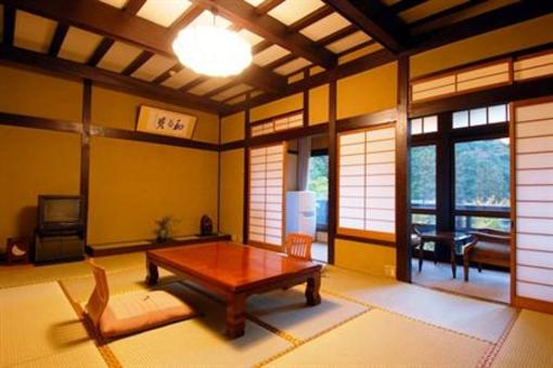 фото отеля Momijiya Ryokan Hotel Kyoto