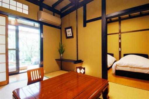 фото отеля Momijiya Ryokan Hotel Kyoto