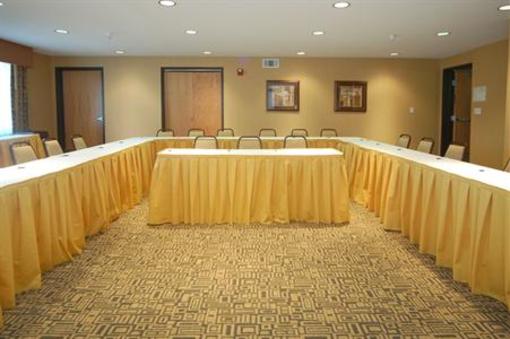 фото отеля Holiday Inn Express Livermore