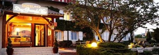 фото отеля Hotel Des Grands Vins