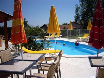фото отеля Hotel Des Grands Vins