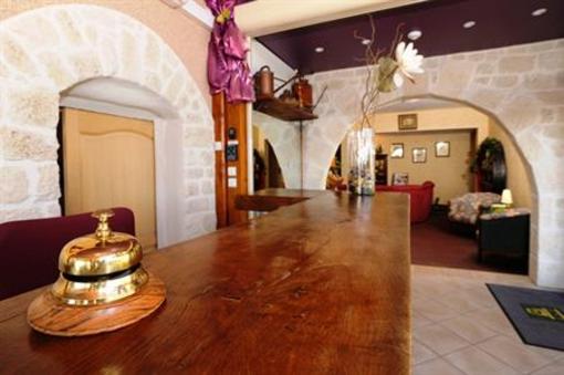 фото отеля Hotel Des Grands Vins