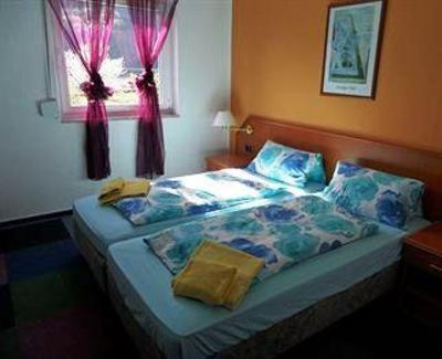 фото отеля Hotel im Rheintal