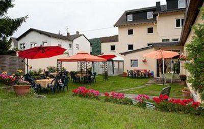 фото отеля Hotel im Rheintal