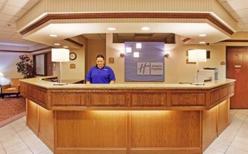 фото отеля Holiday Inn Express Hotel & Suites Lincoln North