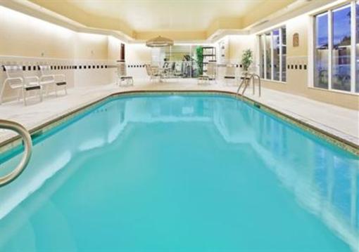 фото отеля Holiday Inn Express Hotel & Suites Lincoln North