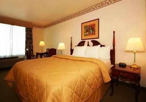 фото отеля Comfort Inn & Suites Lancaster (California)