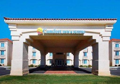 фото отеля Comfort Inn & Suites Lancaster (California)