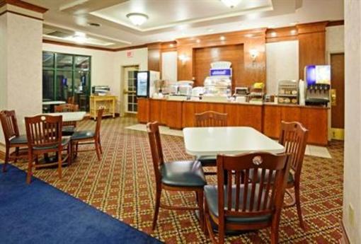 фото отеля Holiday Inn Express Fort Atkinson