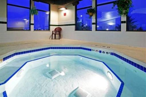 фото отеля Holiday Inn Express Fort Atkinson