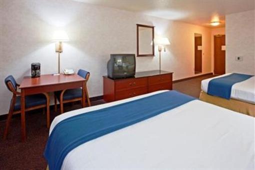 фото отеля Holiday Inn Express Fort Atkinson