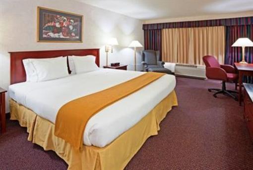 фото отеля Holiday Inn Express Fort Atkinson