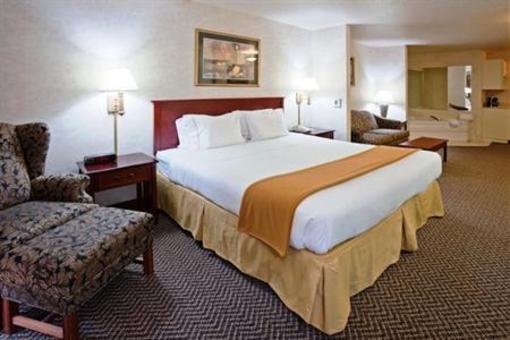 фото отеля Holiday Inn Express Fort Atkinson