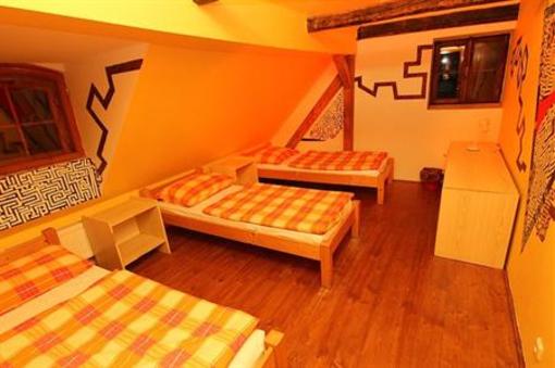 фото отеля Traveller's Hostel Soukenicka
