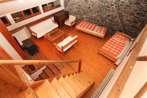 фото отеля Traveller's Hostel Soukenicka
