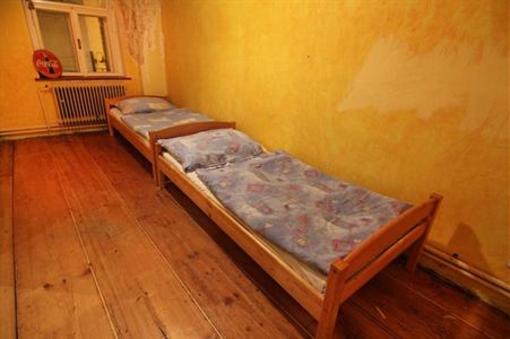 фото отеля Traveller's Hostel Soukenicka