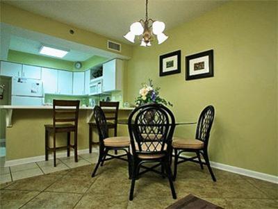 фото отеля Meyer Real Estate Vacation Rentals Four Winds Orange Beach