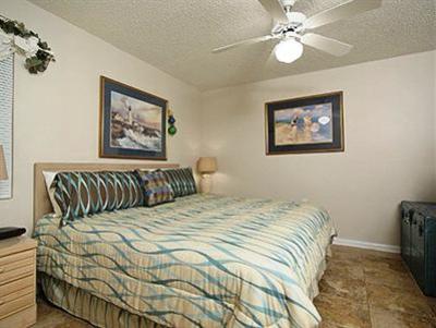 фото отеля Meyer Real Estate Vacation Rentals Four Winds Orange Beach