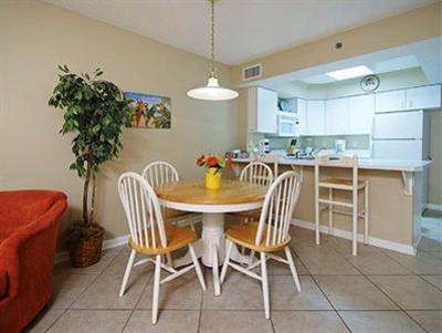 фото отеля Meyer Real Estate Vacation Rentals Four Winds Orange Beach